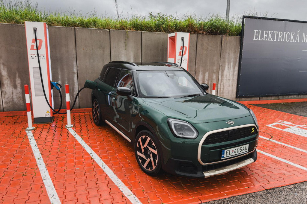 Elektrické MINI Countryman