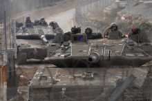 Tanky izraelskej armády. FOTO: TASR/AP