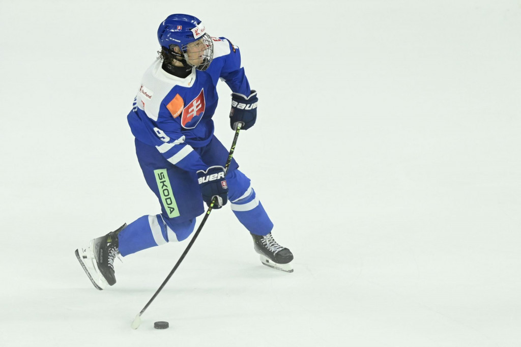 Luka Radivojevič má potenciál preraziť aj na medzinárodnej scéne. Syn bývalého reprezentanta Branka Radivojeviča oslavuje zajtra svoje 18. narodeniny. FOTO: TASR/R. Stoklasa