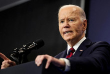 FILE PHOTO: U.S. President Joe Biden delivers remarks on the economy at the Brookings Institution in Washington, DC, U.S. December 10, 2024. REUTERS/Kevin Lamarque/File Photo/File Photo FOTO: Kevin Lamarque