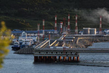 Na snímke ropný terminál Kozmino na brehu zálivu Nakhodka neďaleko prístavného mesta Nakhodka v Rusku. FOTO: Reuters