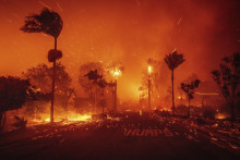 Lesný požiar v Los Angeles. FOTO: TASR/AP