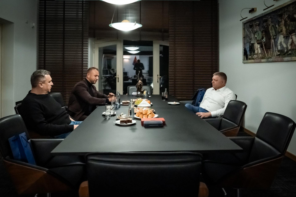 Robert Fico, Matúš Šutaj Eštok a Andrej Danko na koaličnej rade. FOTO: Úrad vlády