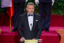 Na snímke prezident SR Peter Pellegrini vystupuje s príhovorom na slávnostnej ceremónii udeľovania štátnych vyznamenaní v priestoroch Slovenskej filharmónie v Bratislave. FOTO: TASR/Jaroslav Novák