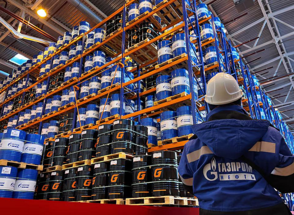 Nové americké sankcie zasiahnu firmy Gazpromněfť a Surgutneftěgaz. FOTO: Reuters
