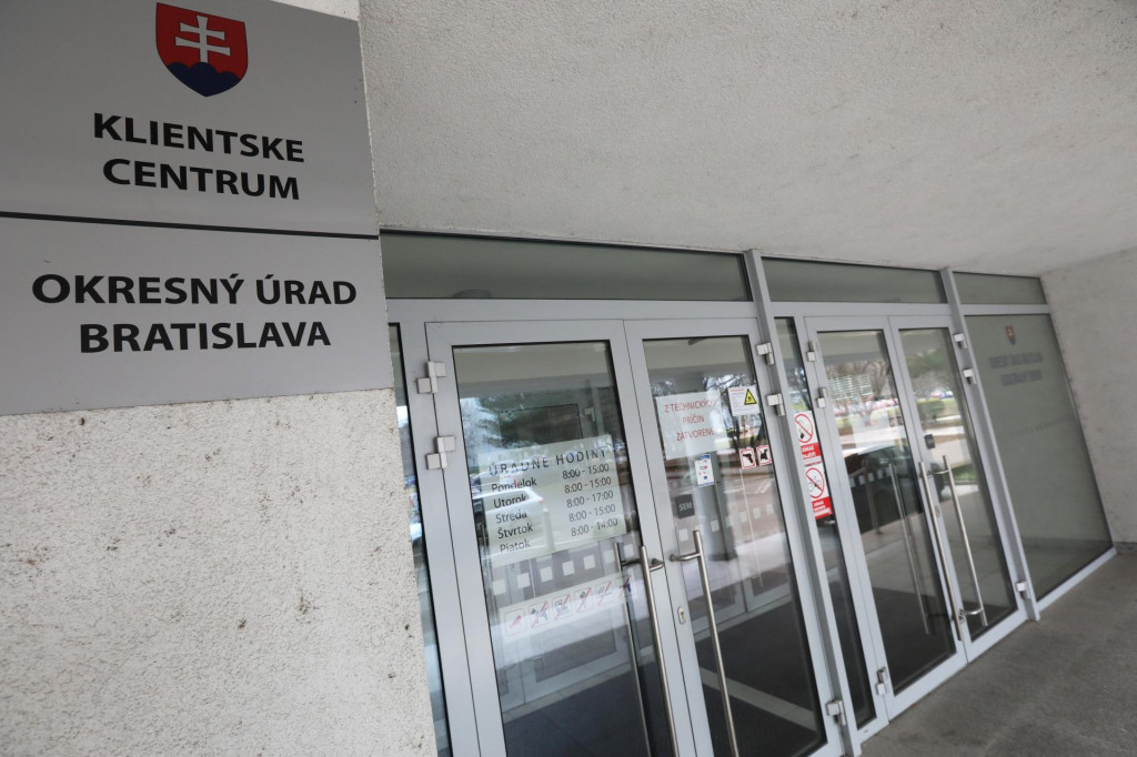 Okresný úrad Bratislava - Katastrálny odbor (Ružová dolina). FOTO: HN/Peter Mayer