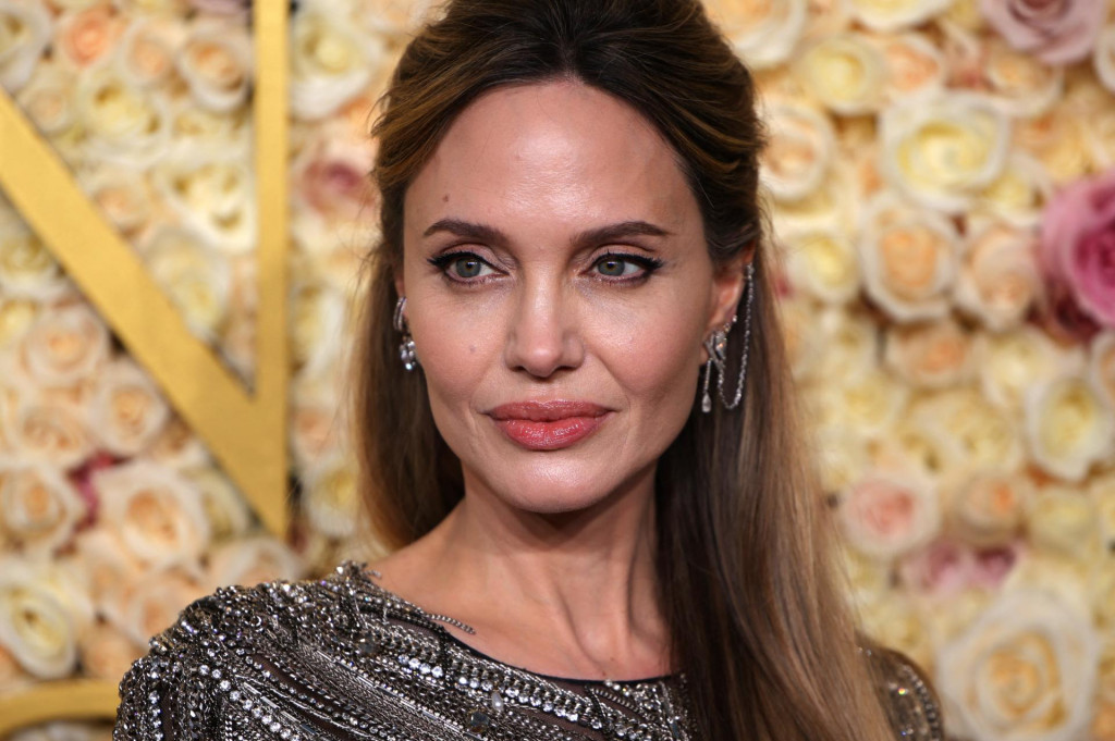 Pomáhaniu sa nevyhýba ani Angelina Jolie.