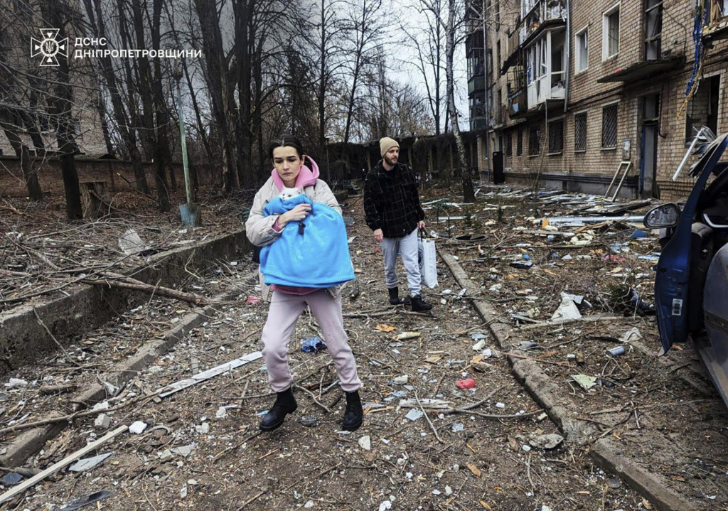 Rusko denno-denne útočí na Ukrajinu. FOTO TASR/AP