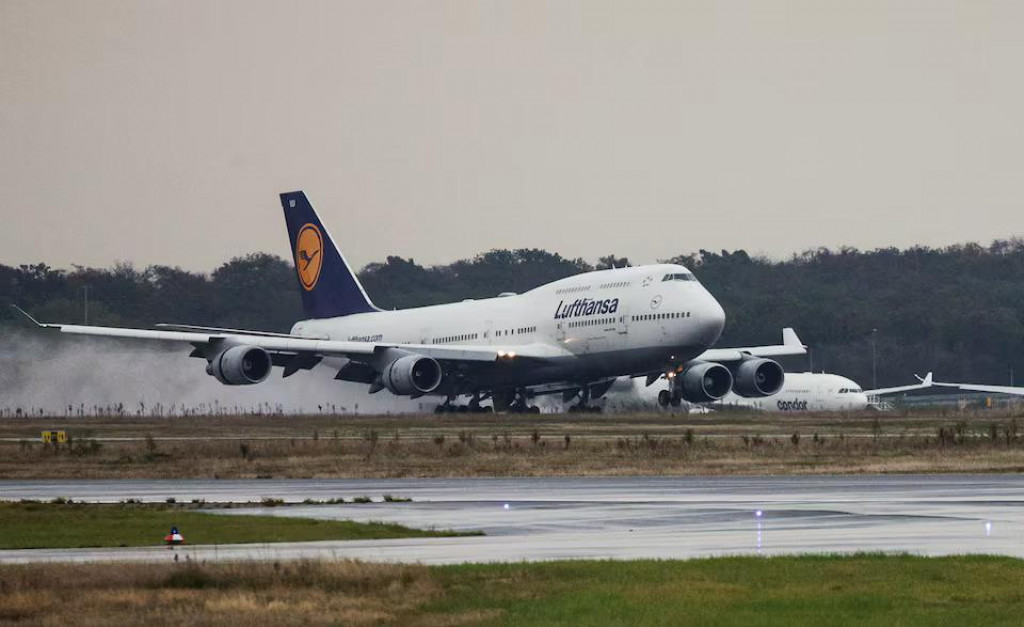 Do skupiny Lufthansa patria okrem hlavných aeroliniek rovnakého názvu aj spoločnosti Eurowings, SWISS, Austrian Airlines a Brussels Airlines. FOTO: Reuters FOTO: Reuters