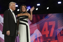 Americký prezident Donald Trump a prvá dáma USA Melania Trumpová. FOTO: TASR/AP