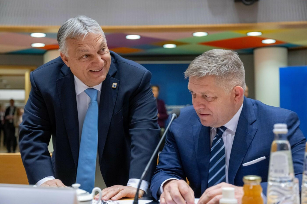 Viktor Orb&aacute;n a Robert Fico. FOTO: Profimedia