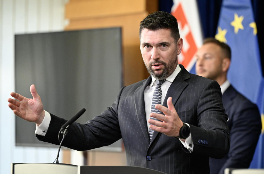 Na snímke minister pôdohospodárstva a rozvoja vidieka Richard Takáč (Smer). FOTO: TASR/Pavel Neubauer