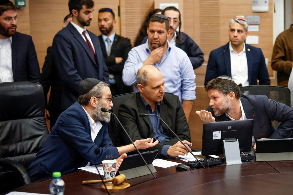 Štát Izrael dnes dal jasne najavo, že popieranie zverstiev zo 7. októbra ”neprejde mlčaním ani v Knesete, ani na ulici, ani vo svete,” uviedol poslanec Forer po prijatí návrhu zákona. FOTO: REUTERS