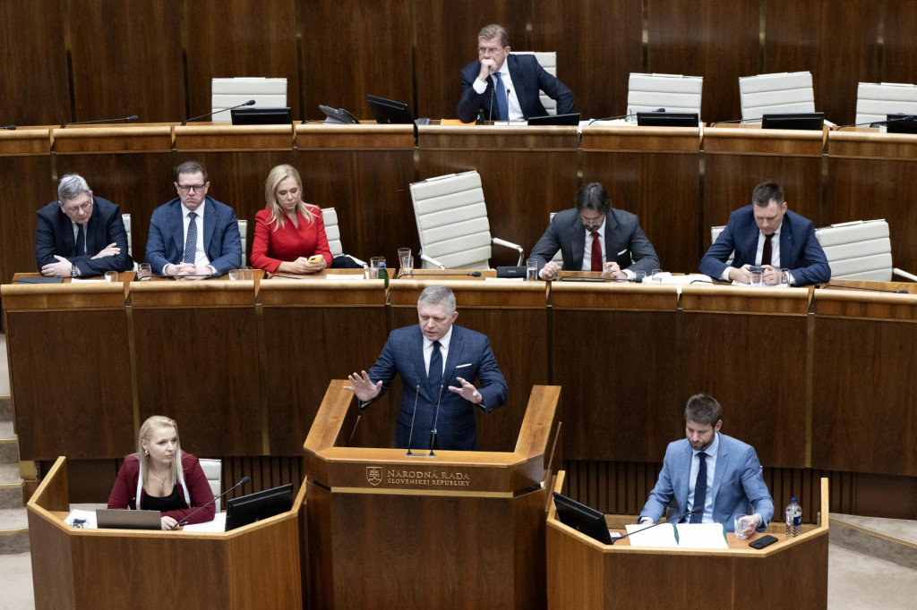 Odvol&aacute;vanie premi&eacute;ra Roberta Fica v parlamente. FOTO: TASR/Palve Neubauer
