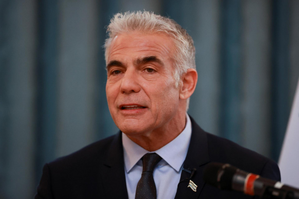 Jair Lapid uvítal Haleviho rozhodnutie odstúpiť z funkcie a dodal, že ”teraz je čas, aby prevzali zodpovednosť a odstúpili - premiér a celá jeho katastrofálna vláda. FOTO: REUTERS