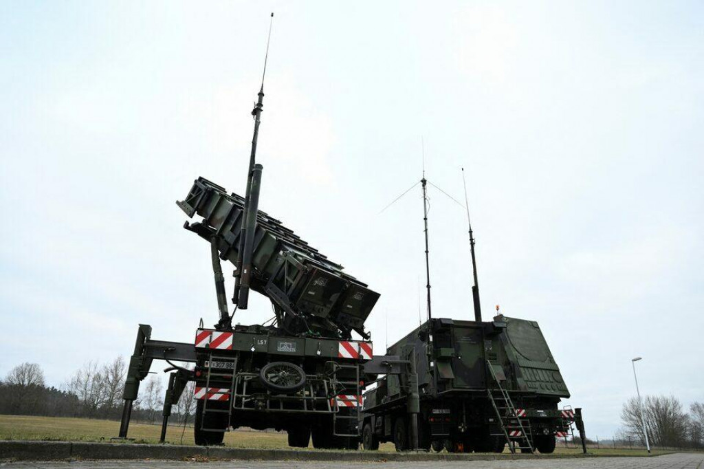 Pohľad na mobilný obranný raketový systém zem-vzduch Patriot pred jeho prepravou do Poľska. FOTO: Reuters