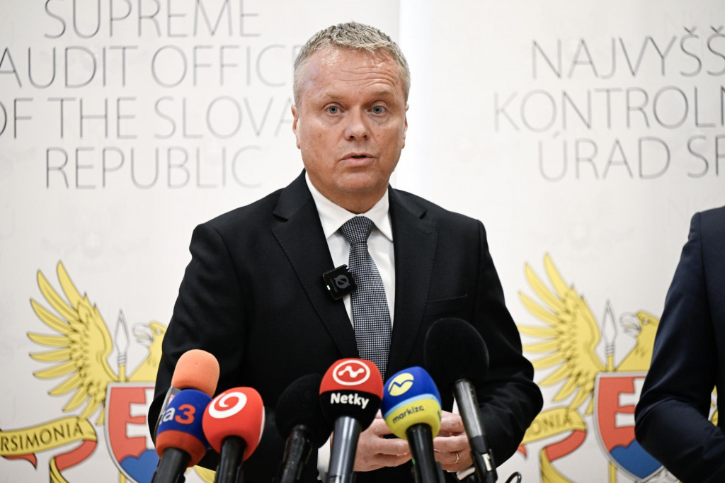 Na snímke predseda Najvyššieho kontrolného úradu Ľubomír Andrassy. FOTO: TASR/Pavel Neubauer