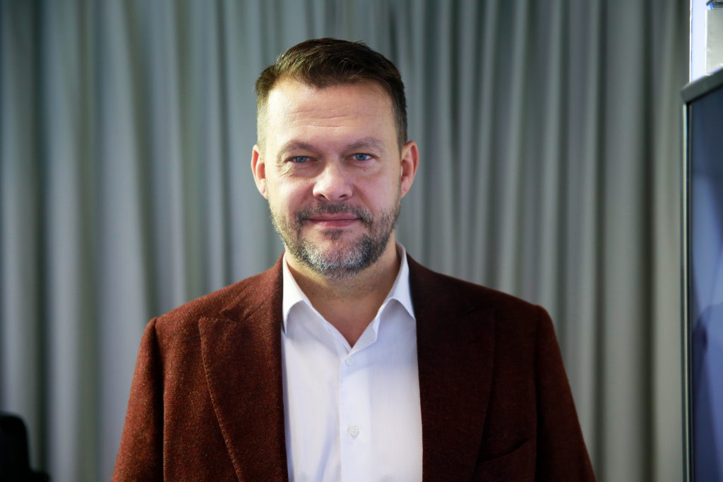 Na snímke vylúčený poslanec Samuel Migaľ. FOTO: Jaroslav Pavliga