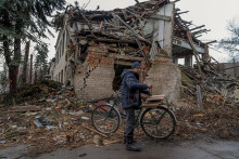 Ukrajinské letectvo dnes informovalo o nočnom zostrelení piatich desiatok nepriateľských dronov nad ôsmimi ukrajinskými oblasťami. FOTO: REUTERS
