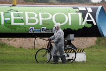 Ruský plyn cez Ukrajinu k nám neprúdi už takmer mesiac.

FOTO: TASR/AP