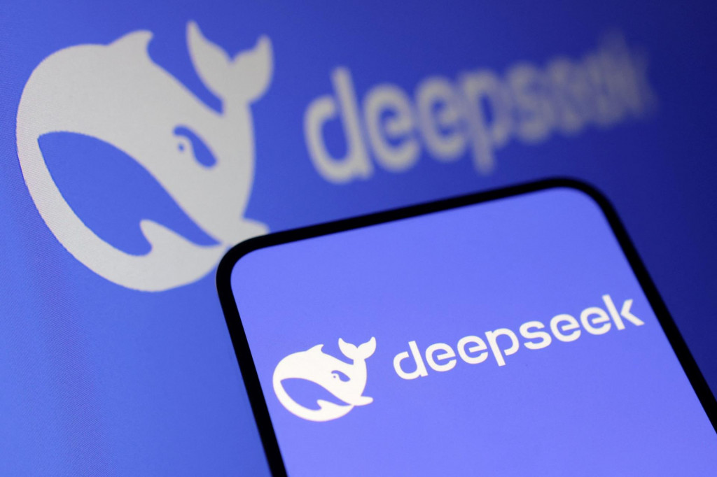 DeepSeek v minulom týždni zverejnila jazykový model R1, ktorý údajne prekonal najnovší model OpenAI v mnohých testoch tretích strán. FOTO: Reuters