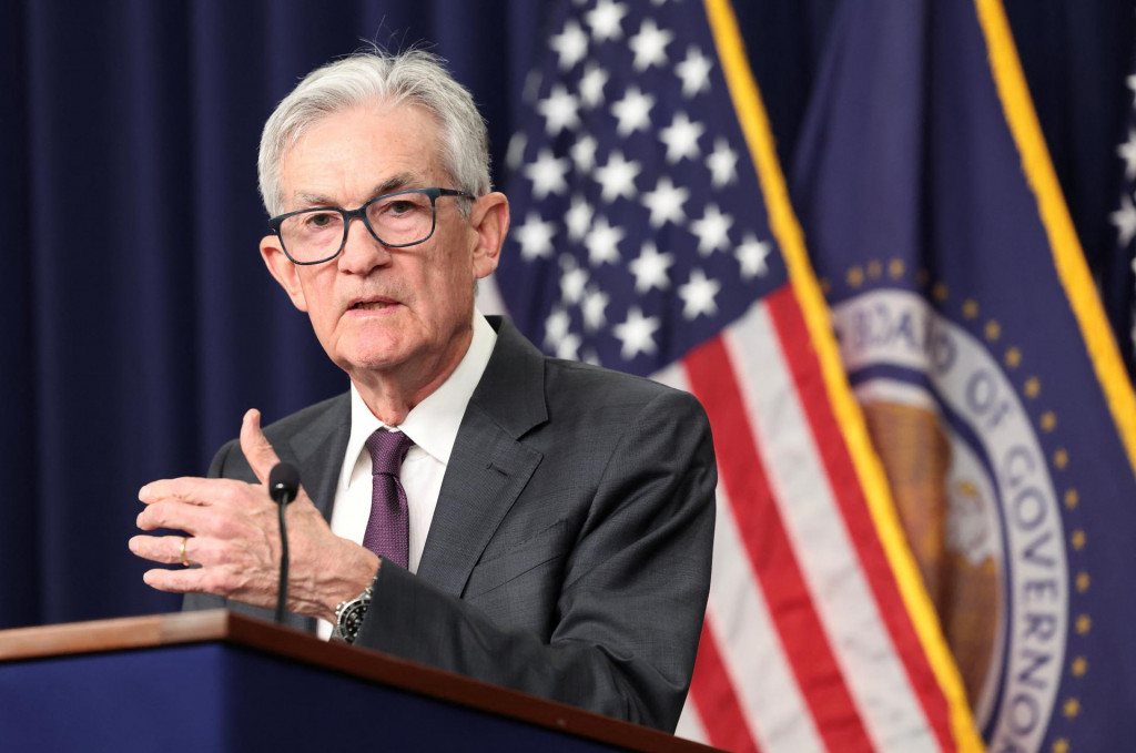 K&yacute;m ECB &uacute;rokov&eacute; sadzby v janu&aacute;ri zn&iacute;žila, americk&yacute; Fed odolal volaniam prezidenta Donalda Trumpa a Jerome Powell vo Fede dol&aacute;rov&eacute; &uacute;roky nezmenil. FOTO: REUTERS