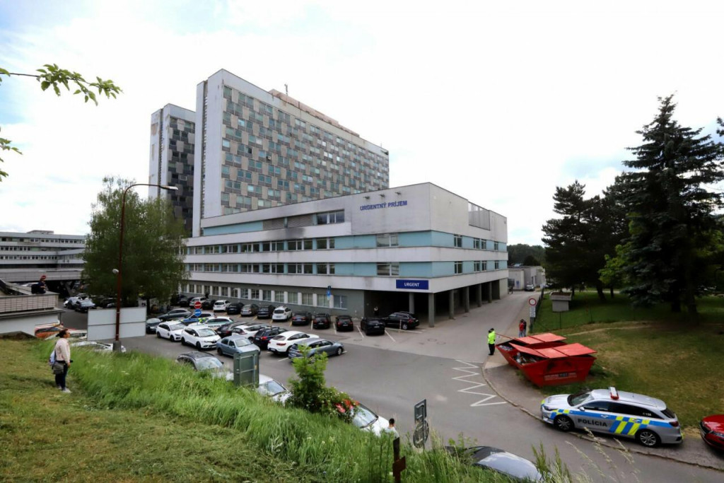 Rooseveltova nemocnica s poliklinikou v Banskej Bystrici. FOTO: Tasr/Ján Krošlák