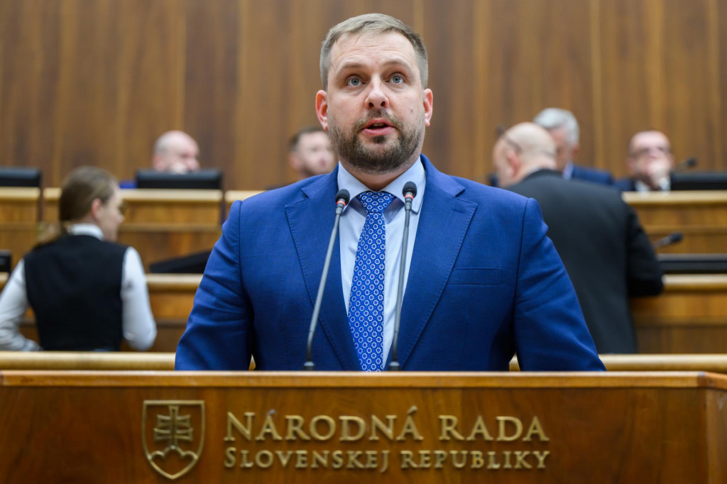 Na snímke minister zdravotníctva Kamil Šaško (Hlas-SD).