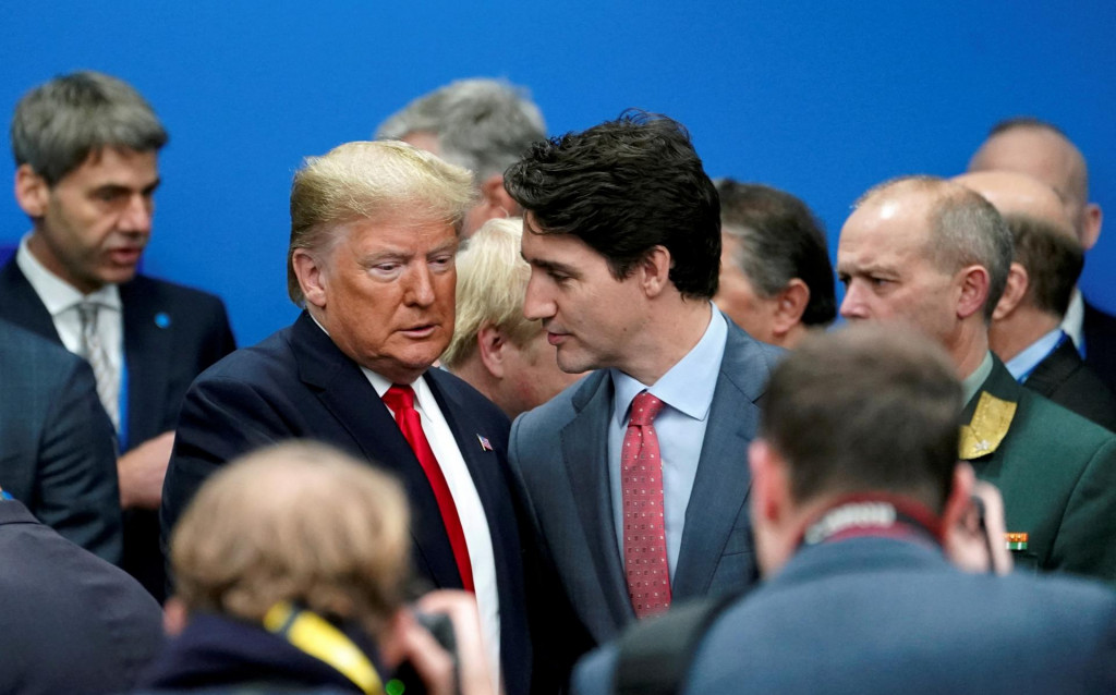 Na snímke Donald Trump a Justin Trudeau. FOTO: Reuters