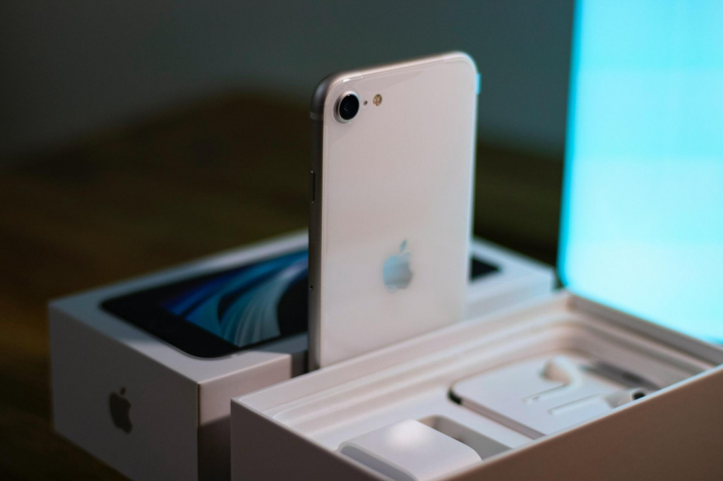 iPhone SE 2020