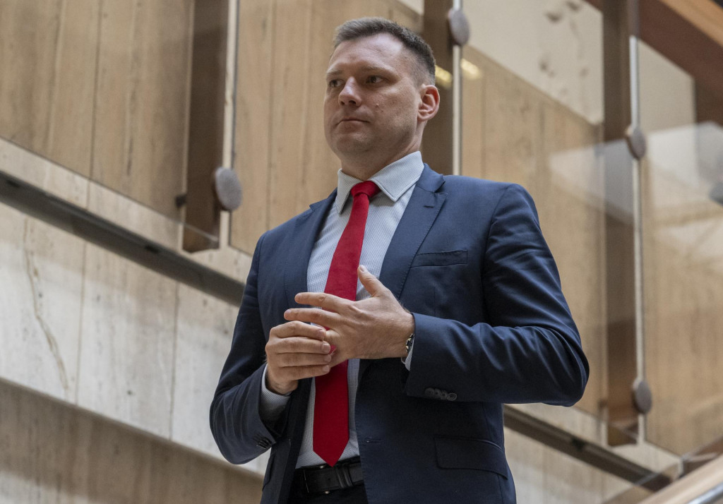 Na snímke minster životného prostredia Tomáš Taraba (nominant SNS). FOTO: TASR/Martin Baumann