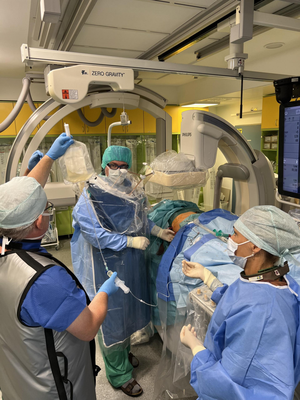 Univerzitná nemocnica Martin zrealizovala ako prvá na Slovensku úspešnú  transplantáciu dvoch orgánov od jedného darcu.

