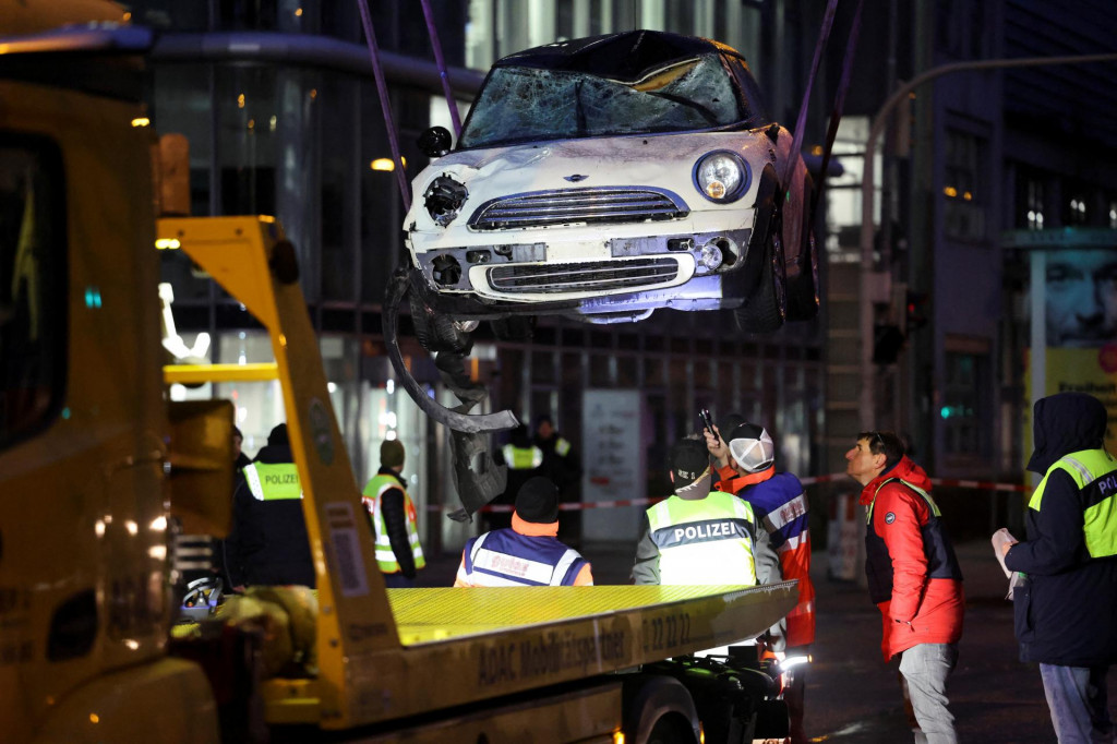 Auto použité pri útoku v nemeckom Mníchove. FOTO: Reuters