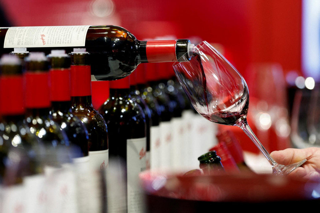 WHO uviedla, že spotreba alkoholu na obyvateľa bola medzi dospelými v EÚ za rok 2019 dvakrát vyššia ako svetový priemer. FOTO: Reuters