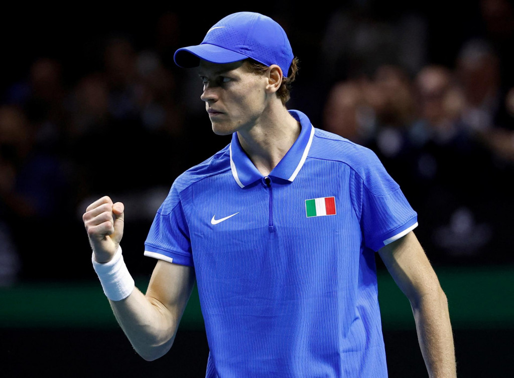 FILE PHOTO: Tennis - Davis Cup Finals - Final - Italy v Netherlands - Palacio de Deportes Jose Maria Martin Carpena Arena, Malaga, Spain - November 24, 2024 Italy‘s Jannik Sinner reacts during his singles match against Netherlands‘ Tallon Griekspoor REUTERS/Juan Medina/File Photo FOTO: Juan Medina