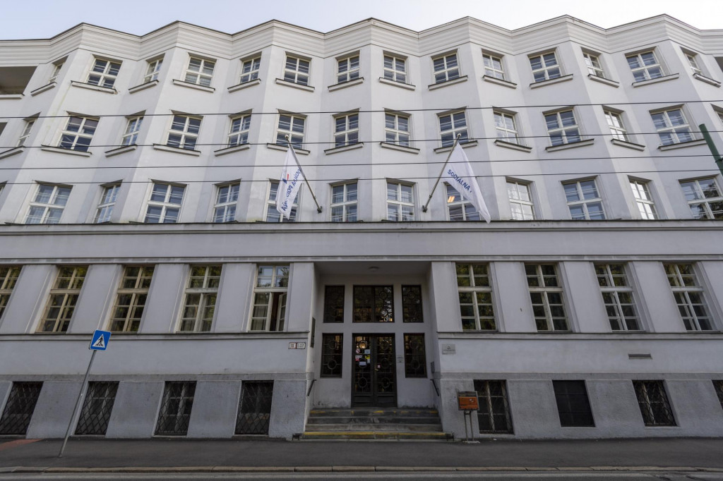 Sociálna poisťovňa poskytla zamestnávateľom - potravinárom štátnu pomoc vo forme odvodovej úľavy celkovo v sume viac ako 72 miliónov eur. FOTO: TASR/Jaroslav Novák