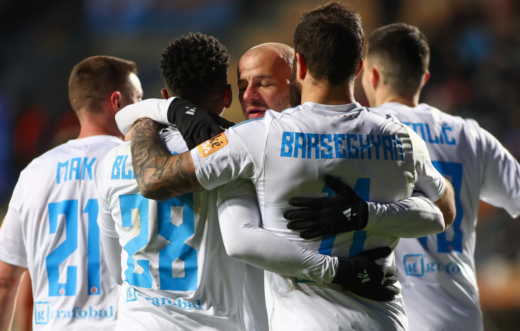 Súčasný káder Slovana je síce na domáce pomery kvalitatívne nadštandardný, potrebuje však jednoznačne omladiť. FOTO: TASR/D. Stehlík