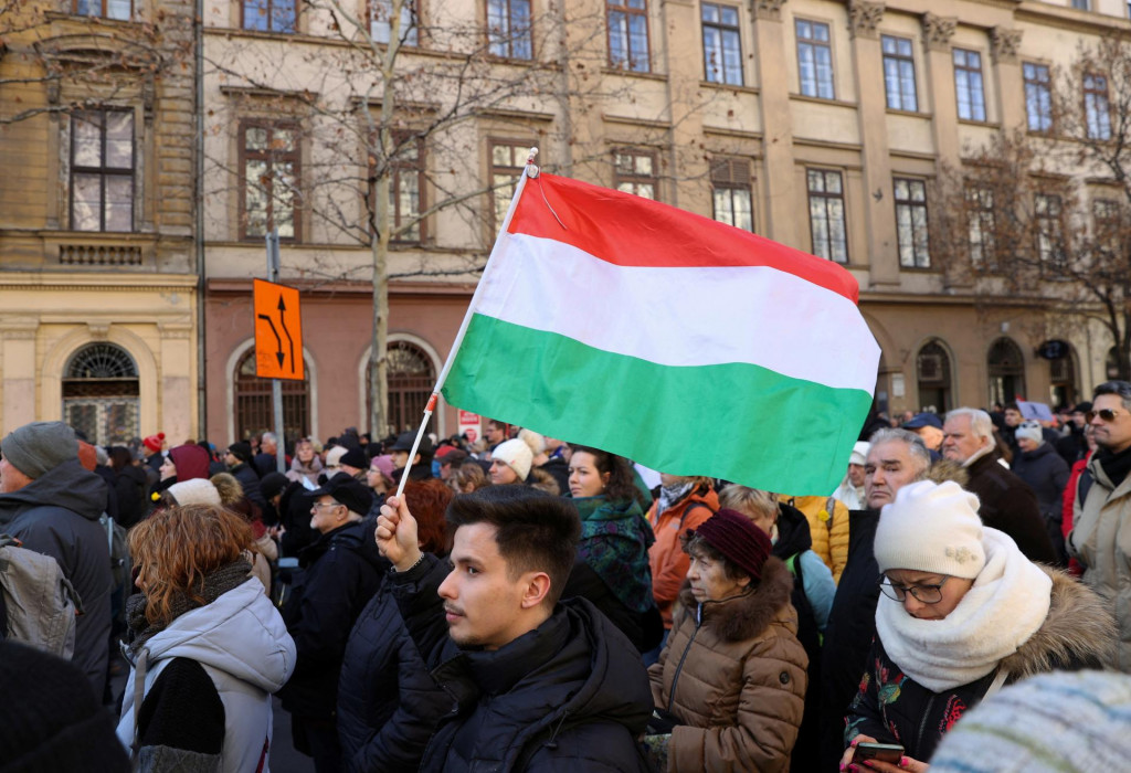 Sudcovia, zamestnanci súdu a podporovatelia demonštrujú za nezávislosť súdov v Budapešti v Maďarsku. FOTO: REUTERS