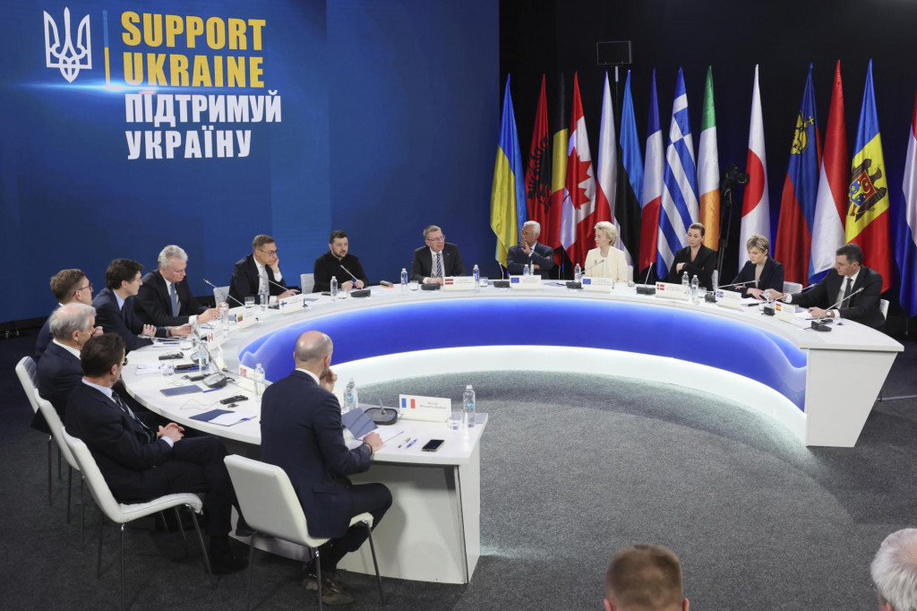 Eur&oacute;pska &uacute;nia roky vyhlasovala, že je svetov&yacute;m hr&aacute;čom. Teraz m&aacute; pr&iacute;ležitosť to dok&aacute;zať. FOTO: TASR/AP