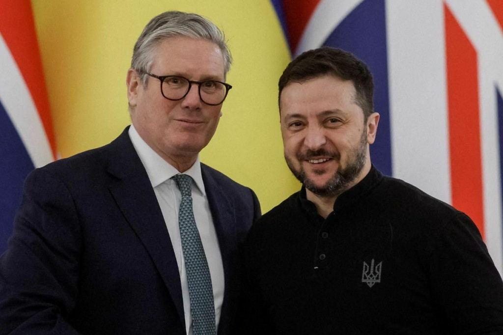 Keir Starmer a Volodymyr Zelenskyj. FOTO: Reuters