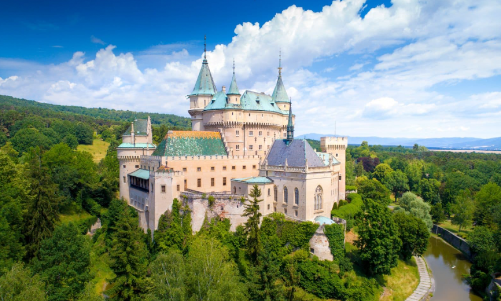 Bojnice ponúkajú mnoho možností na trávenie času.