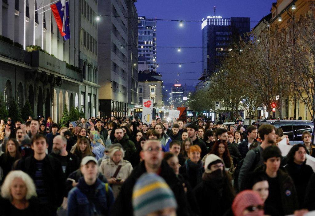 Protesty v Srbsku. FOTO: Reuters