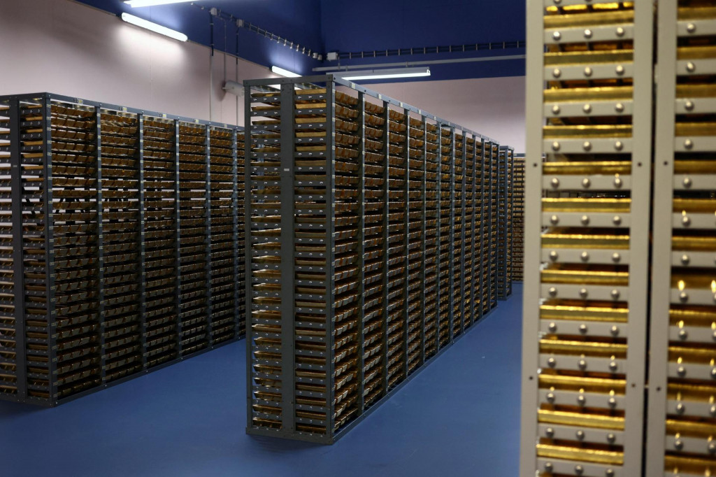 Napriek výkyvom v ostatných dňoch zaznamenala cena kovu rast aj od začiatku tohto roka, a to zhruba o desatinu. FOTO: REUTERS