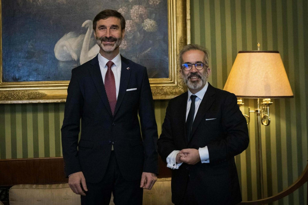 Na snímke minister zahraničných vecí Juraj Blanár a jeho rezortný kolega Paul Rangel. Zdroj: Facebook/Juraj Blanár