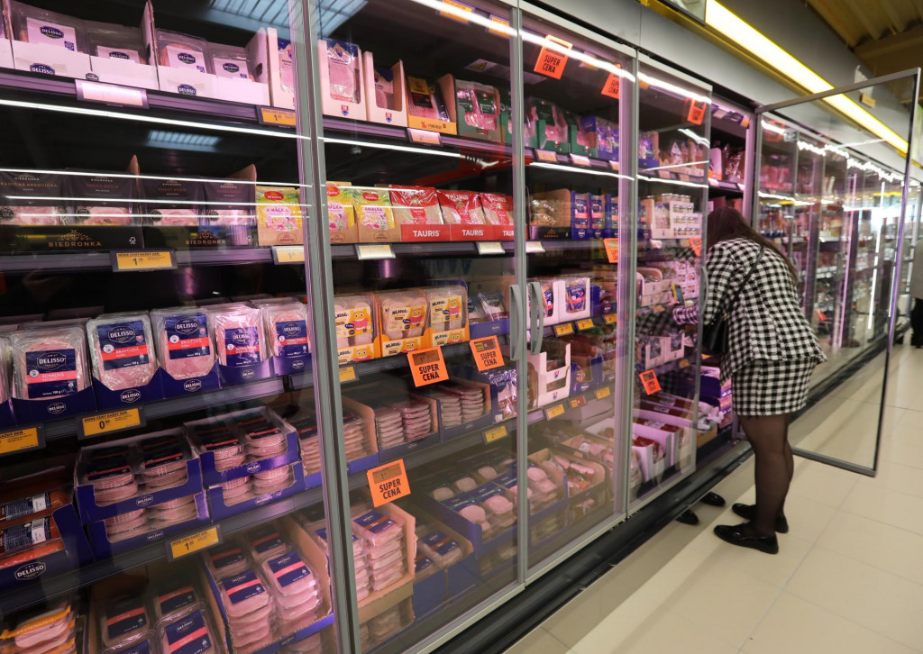Slováci budú aj naďalej siahať po privátnych značkách a akciových produktoch. FOTO: HN/Peter Mayer