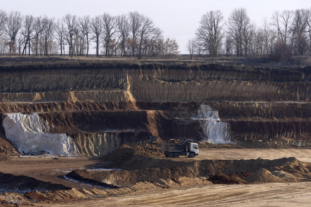 Povrchová baňa na Ukrajine. FOTO: TASR/AP