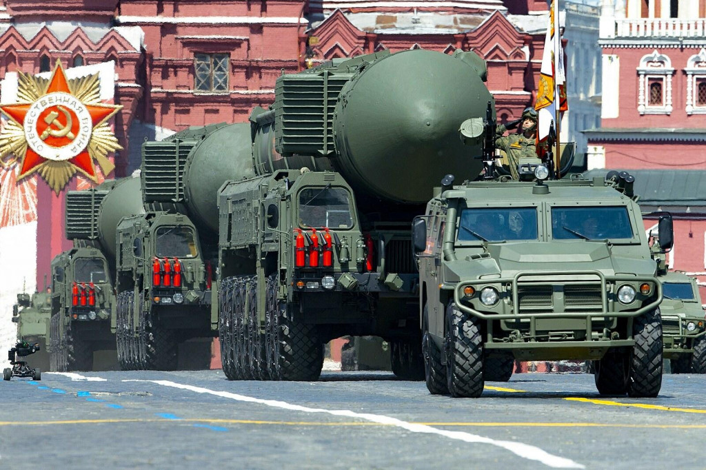 Ruské balistické strely RS-24 Jars na Červenom námestí. FOTO: AP