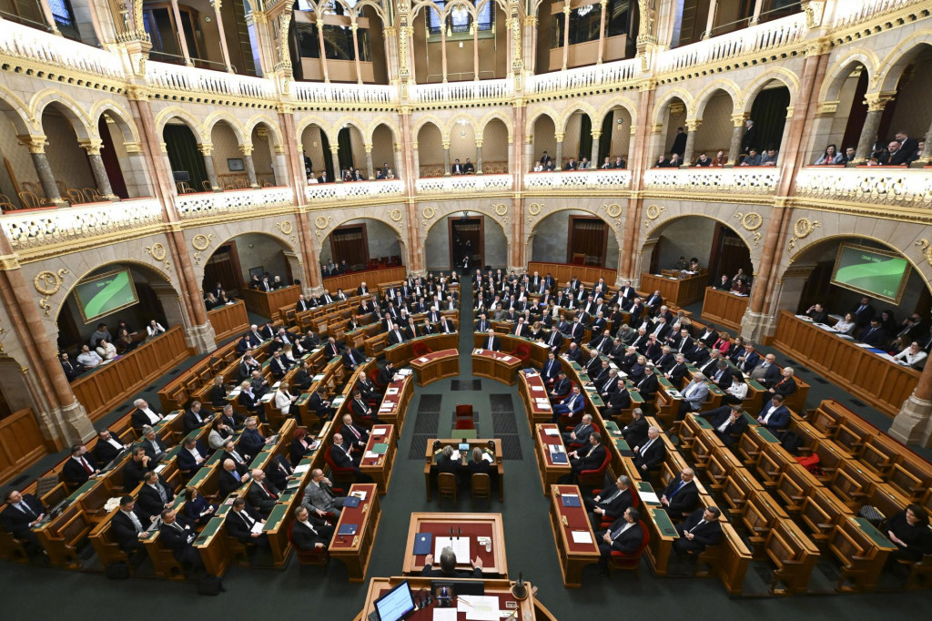 Maďarský parlament. FOTO: TASR/AP