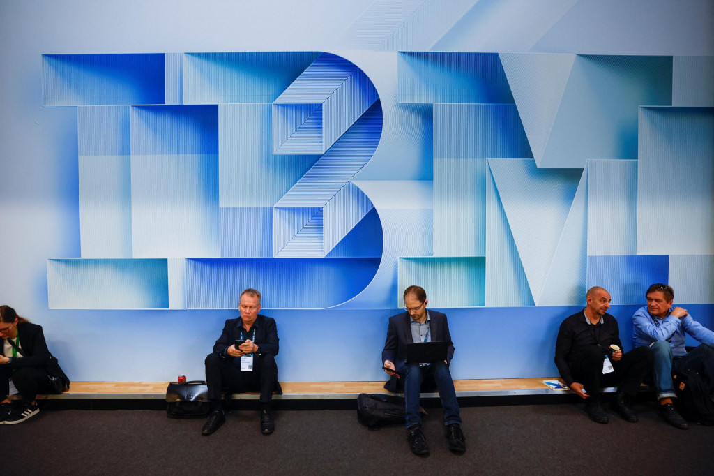 Spoločnosť IBM stavia na sk&uacute;senostiach z&aacute;kazn&iacute;kov. FOTO: Reuters