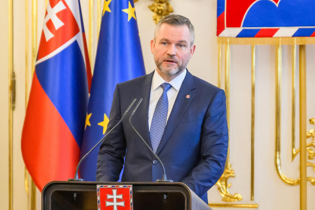 Na snímke prezident SR Peter Pellegrini počas vymenovania do funkcie nového ministra cestovného ruchu a športu Rudolfa Huliaka (nominant Smer-SD) v Prezidentskom paláci v Bratislave 5. marca 2025. FOTO TASR - Jaroslav Novák FOTO: Jaroslav Novák